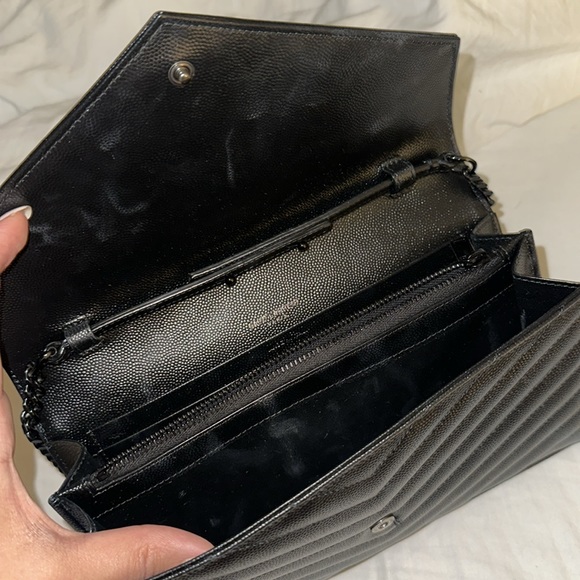 YSL Monogram Wallet on Chain - Picture 2 of 4